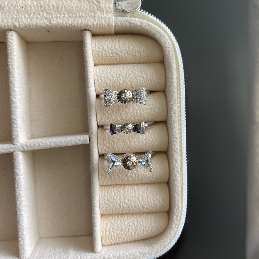 Henri Bendel Bow Rings